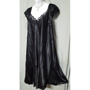 BLACK CHARMEUSE CALF LENTGH NIGHTGOWN SIZE 5X